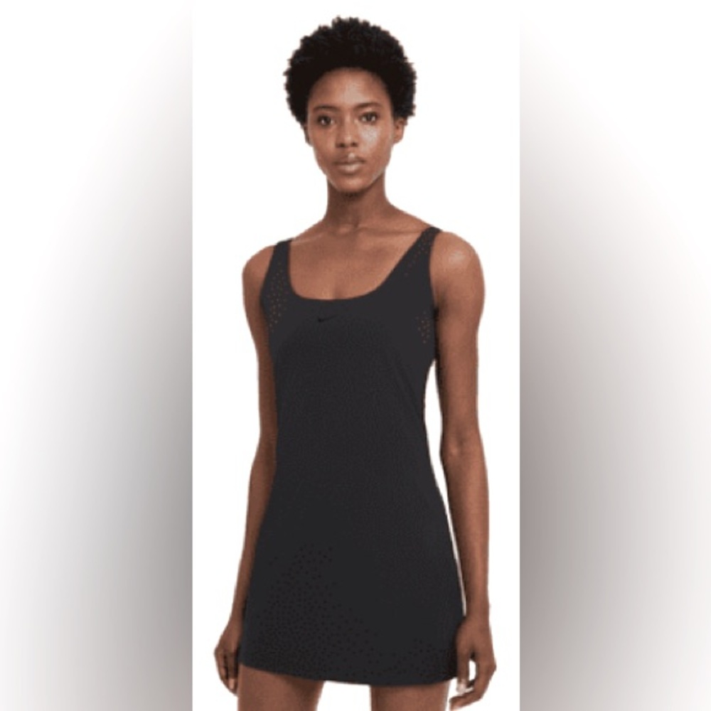 Nike bliss Luxe Tennis dress
